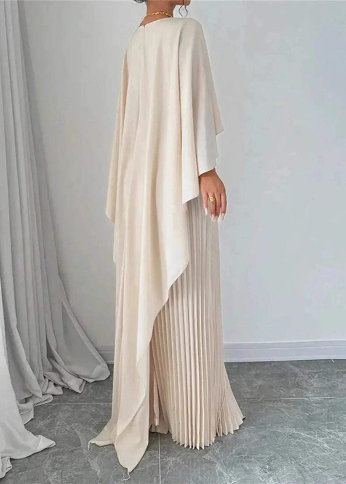 Pleated Batwing Sleeve Wedding Guest Maxi Dress - Image 3