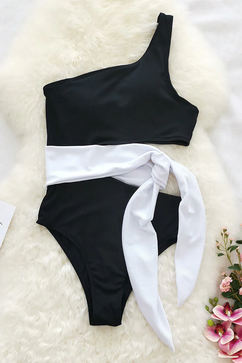 One-Shoulder Swimsuit with Bow Detail - Image 5