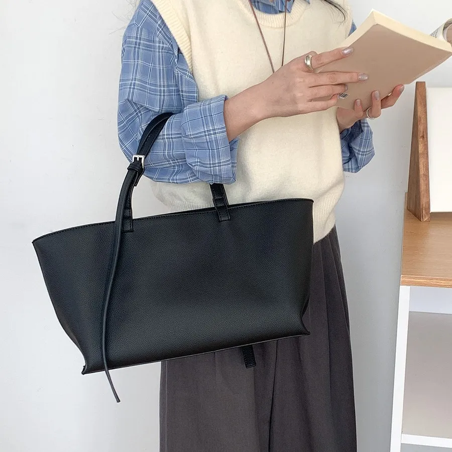 Casual Everyday Tote Bag - Image 4