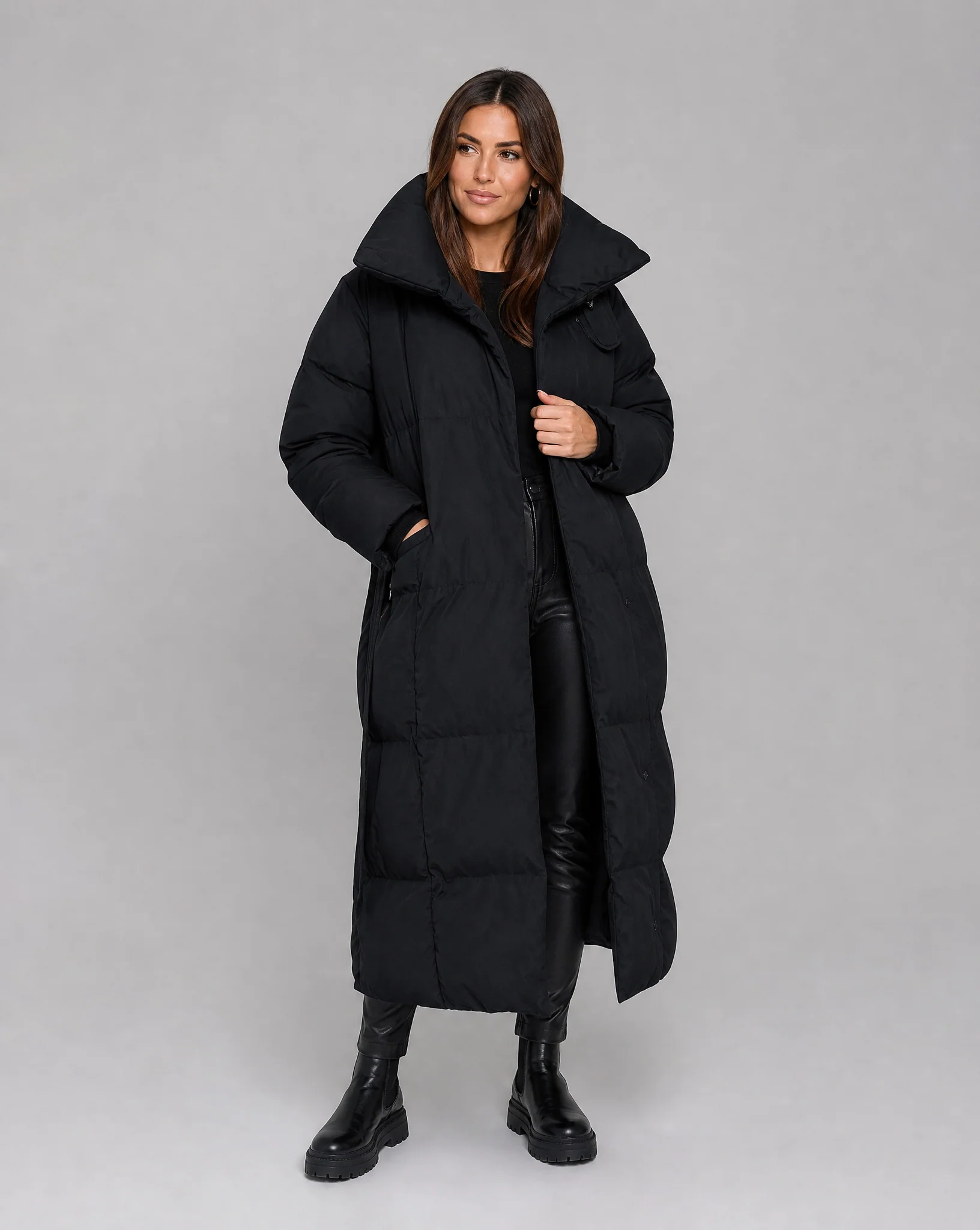 Comfortable long winter puffer jacket for women - Image 4