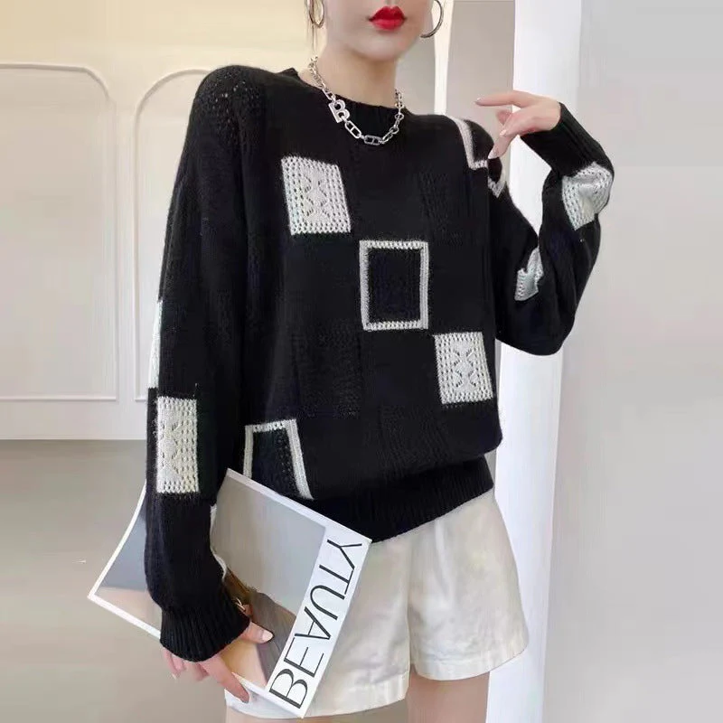 Women's Elegant Winter Jumper - Image 3