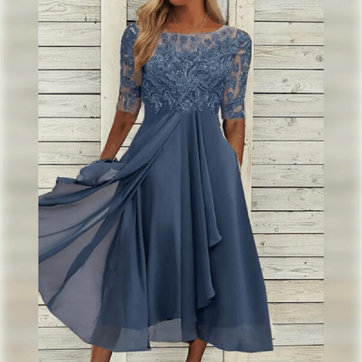 Elegant Flowy Women's Party Dress with Lace Bodice - Image 3