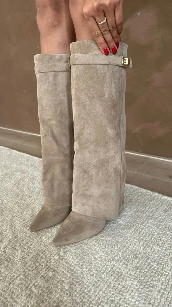 Elegant Women's Knee High Boots - Image 4