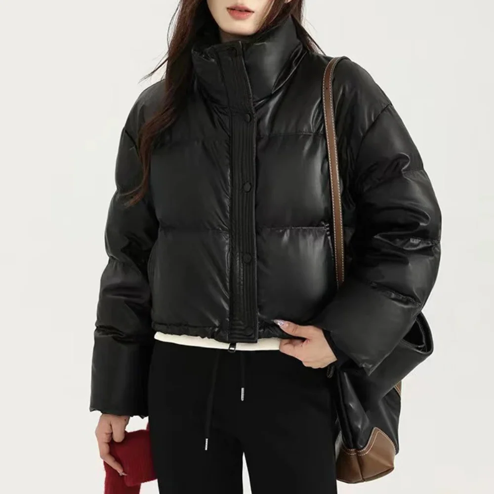 Women's Fashionable puffer jacket with cropped design - Image 2