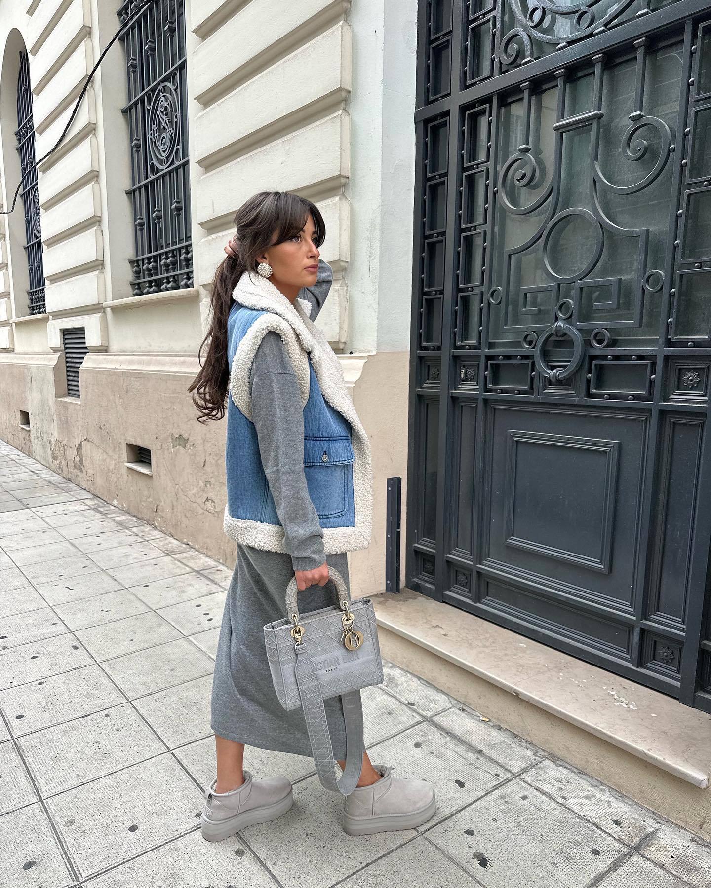 Women's Vintage Shearling Denim Vest - Image 3