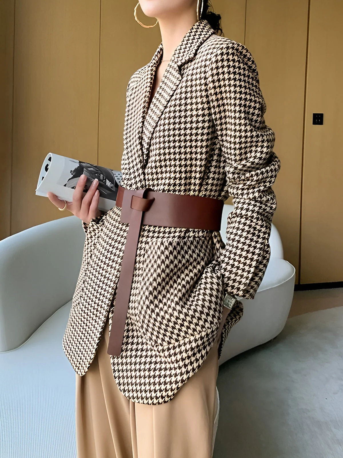 Women's Houndstooth Belted Split-Hem Blazer - Image 4