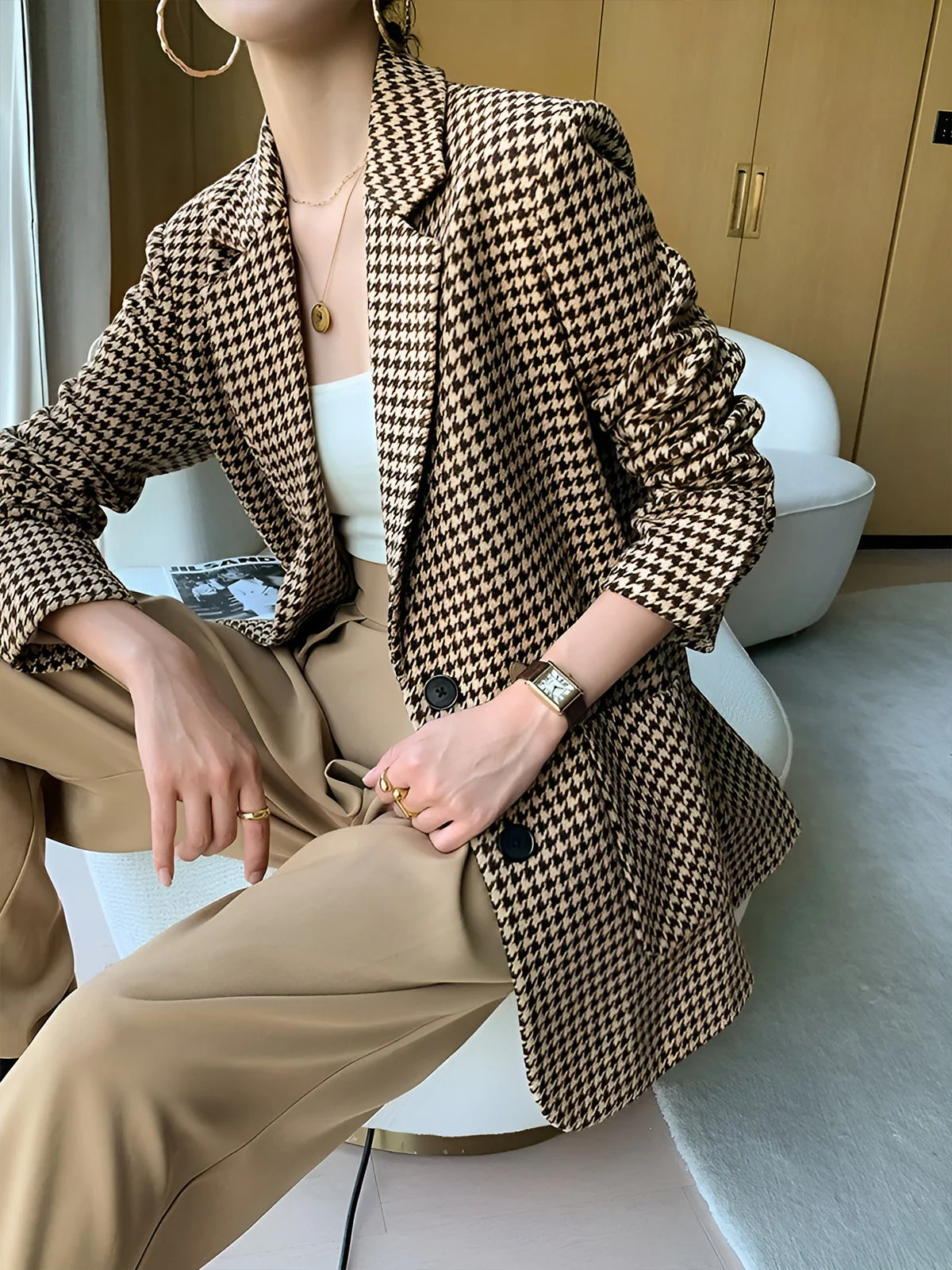 Women's Houndstooth Belted Split-Hem Blazer - Image 5