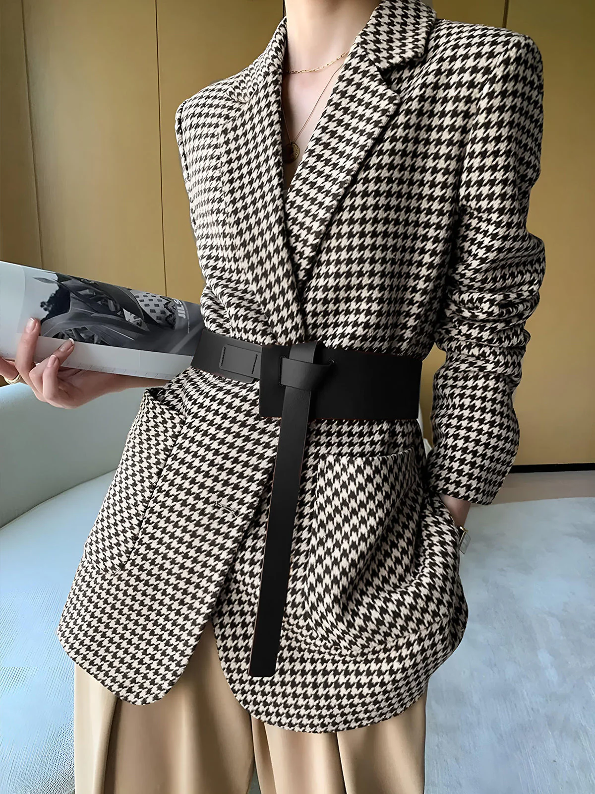 Women's Houndstooth Belted Split-Hem Blazer - Image 6