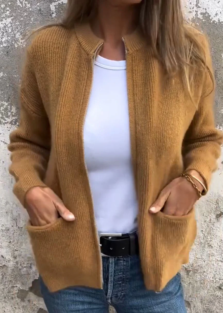 Women's minimal design Cardigan - Image 3