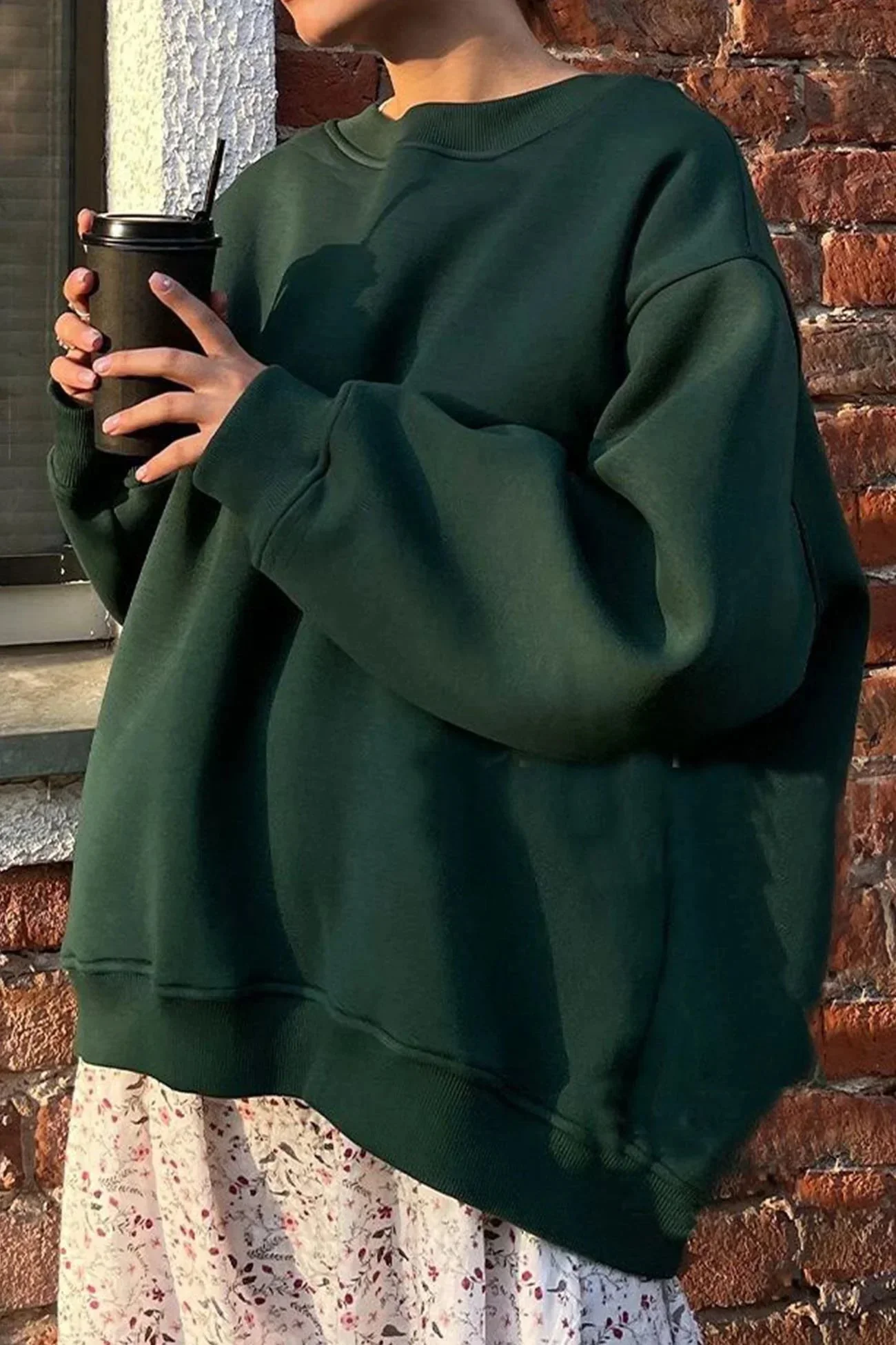 Women's Oversized sweatshirt with round neck - Image 3