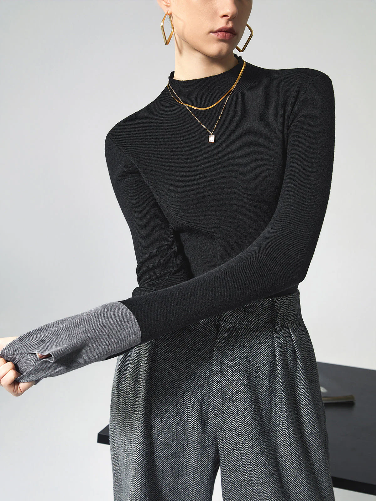 Contrast Cuff Knit Sweater - Image 3