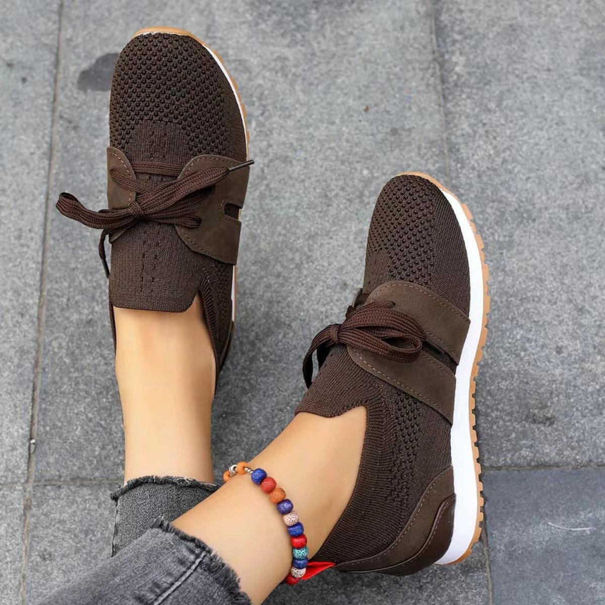 Women's Lightweight Mesh Sneakers - Image 3