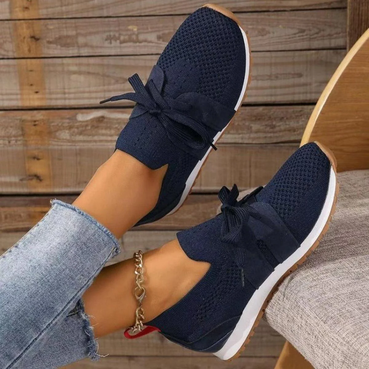 Women's Lightweight Mesh Sneakers - Image 4
