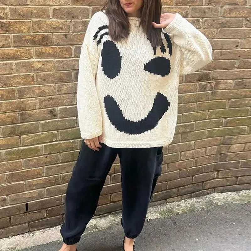 Oversized sweaters with smiley face design - Image 9