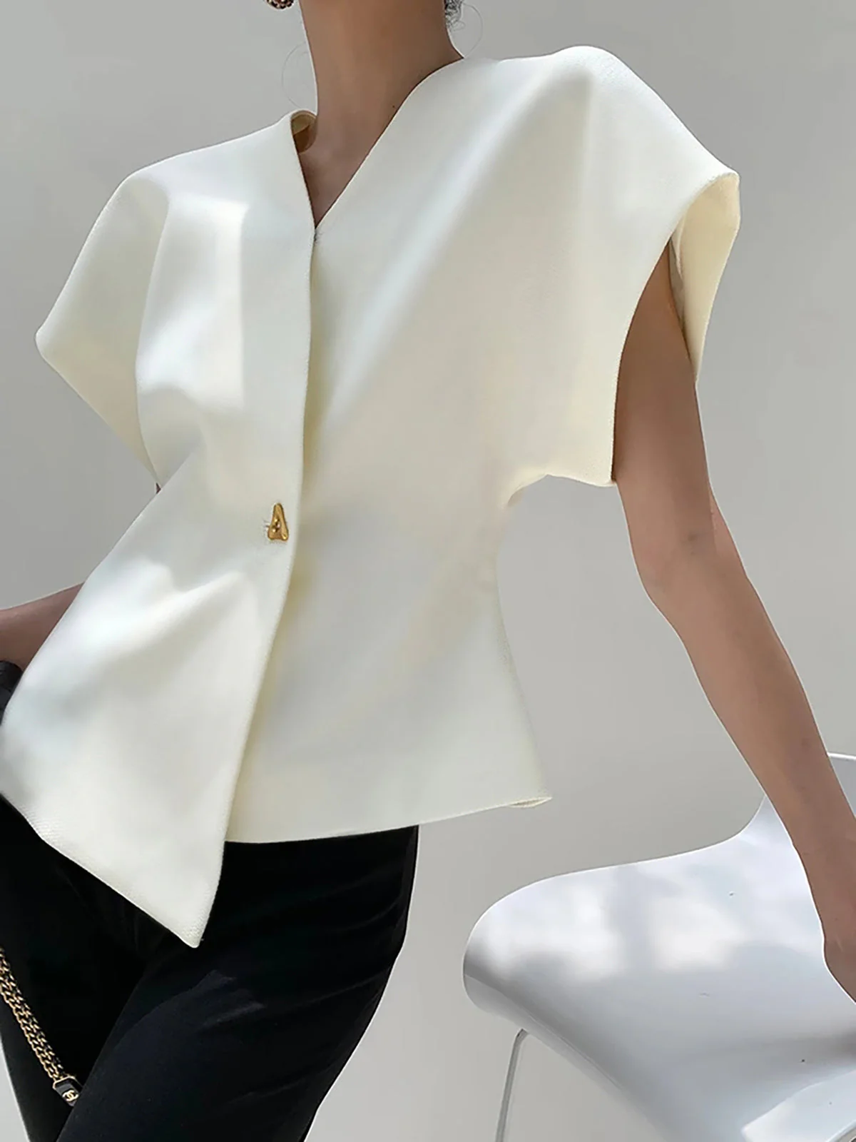 Trendy V-Neck Button Down Blouse - Image 5