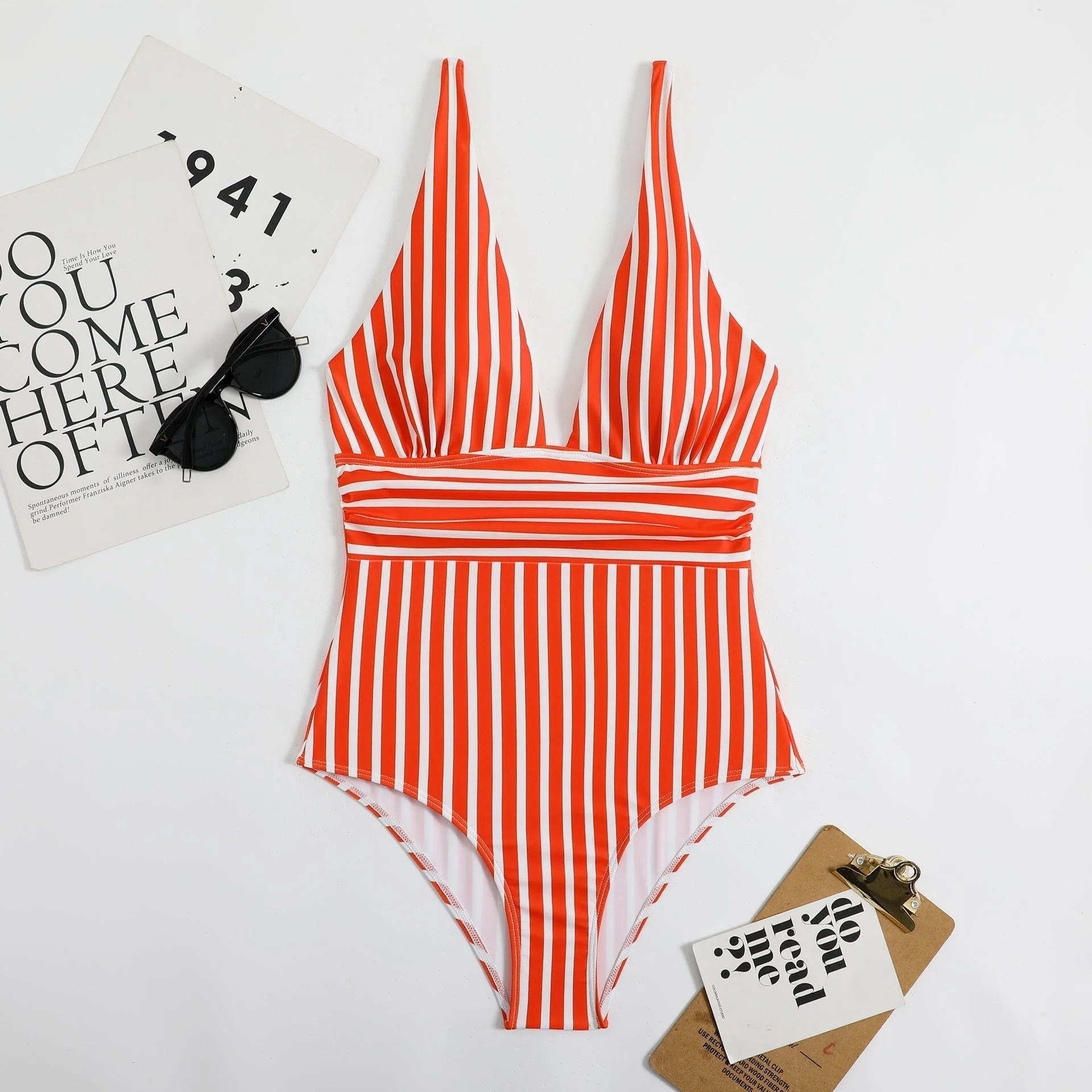 V-Neck Retro Striped Swimsuit - Image 9