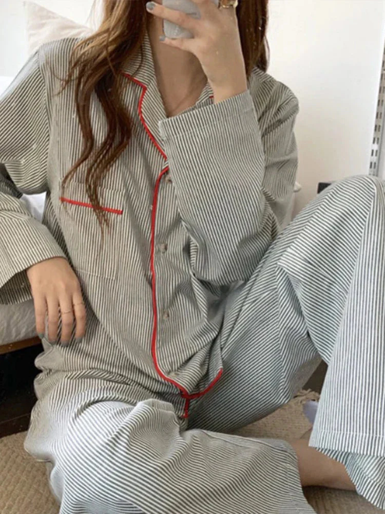 Women's 2-Piece Striped Pyjama Set - Image 3