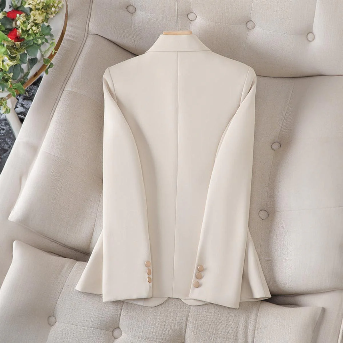 Lapel Collar Slim Fit Blazer for Women - Image 8