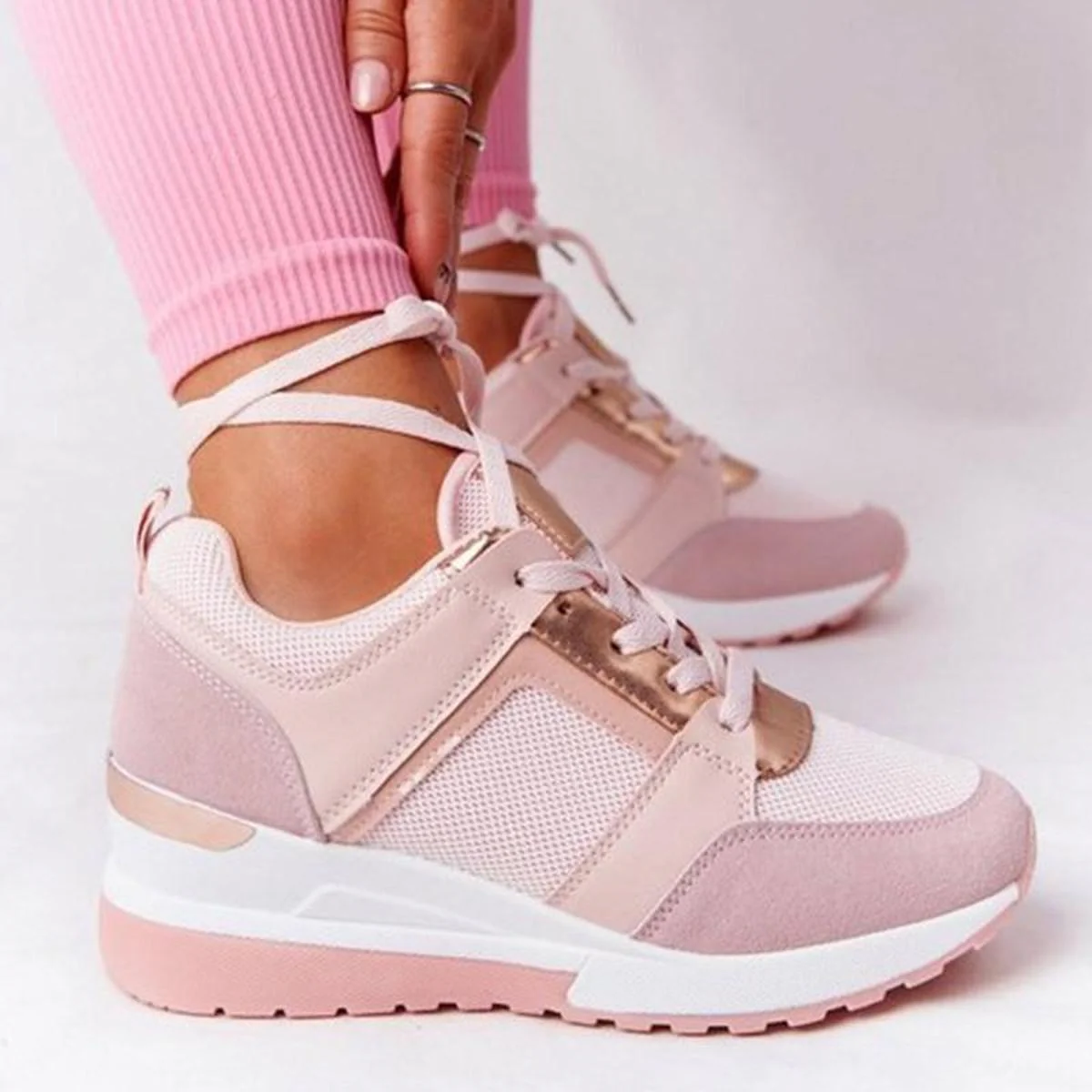 Women's Everyday Sneakers For Foot Pain Relief - Image 4
