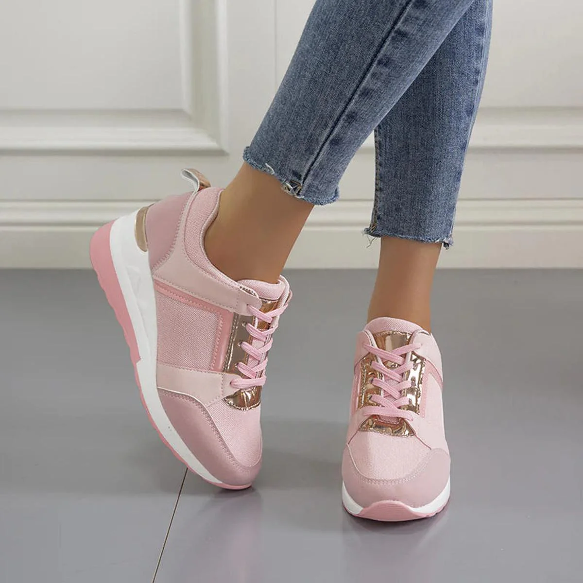 Women's Everyday Sneakers For Foot Pain Relief - Image 5