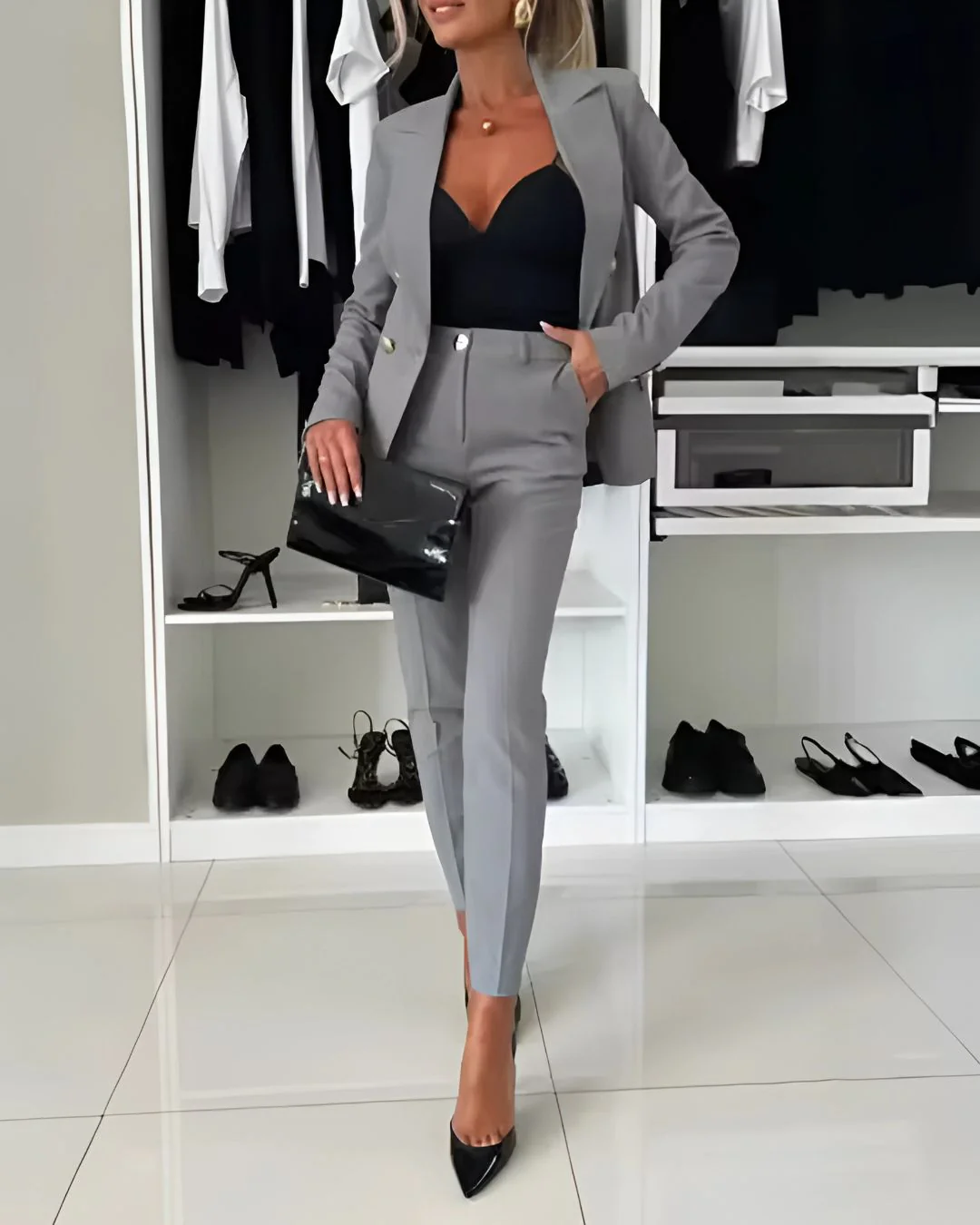 Sophisticated Double-Breasted Suit with Tailored Fit for Women - Image 6